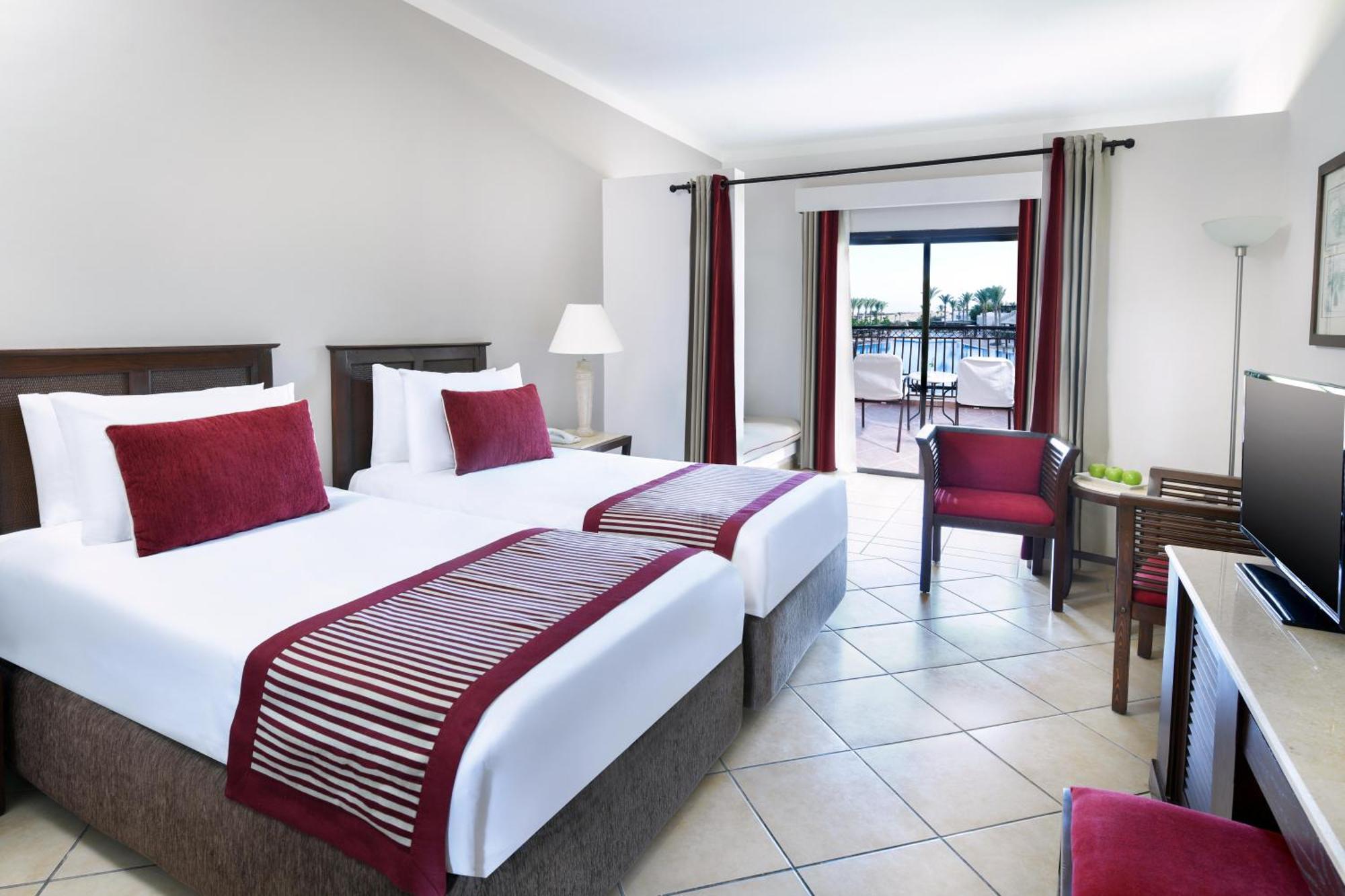 Superior Family Queen or Twin Beds Sea View